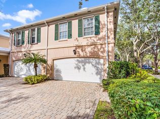 3 Oakland Ct, Tequesta, FL 33469