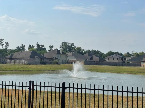 2206 Antler Trails Dr, Crosby, TX 77532