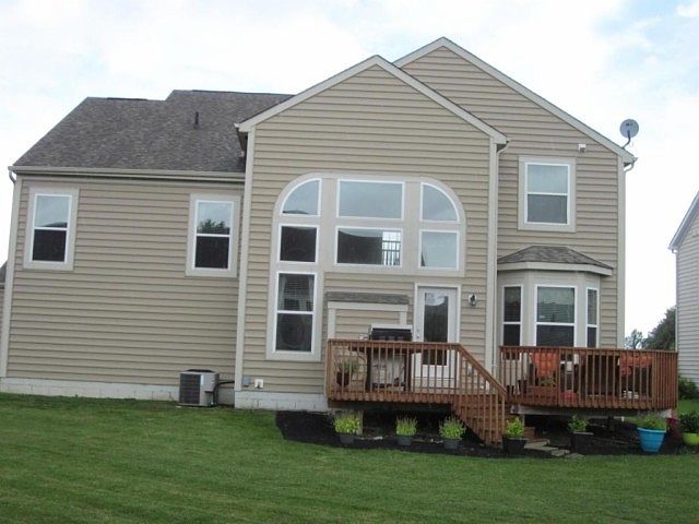 2nd image of 6736 Lilac Ln