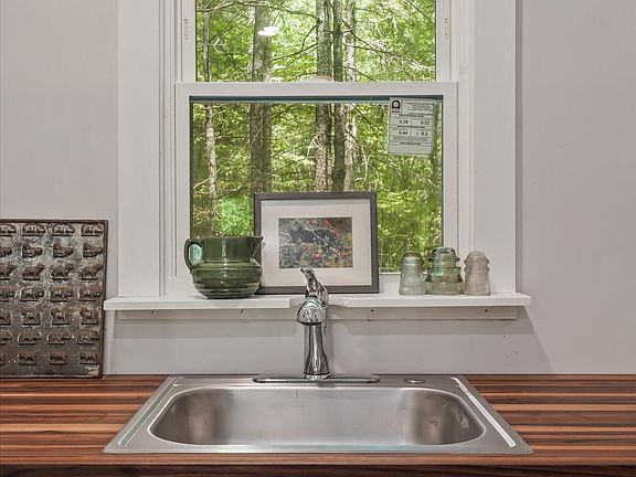 24th image of 2122 Dove Ridge Ln