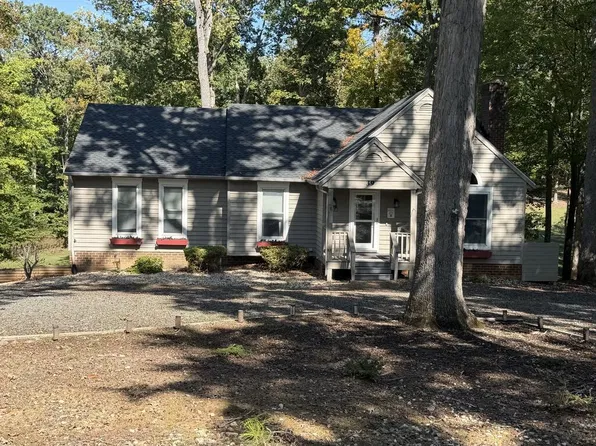 39 Out Of Bounds Rd, Palmyra, VA 22963