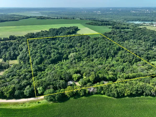 33289 Cherry Creek Rd, Le Sueur, MN 56058
