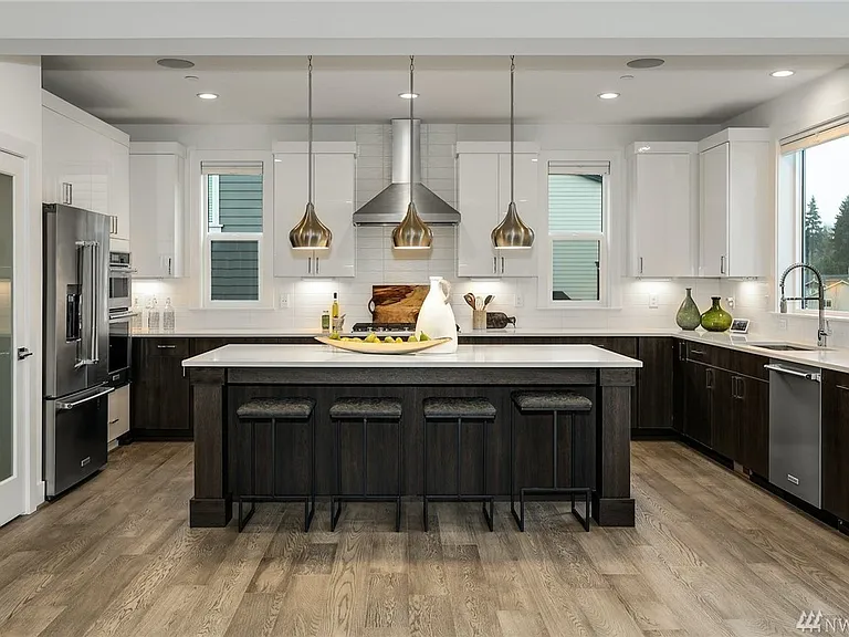Kitchen with island