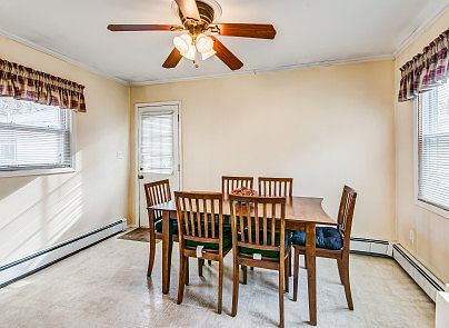 5th image of 7 Violet Ln