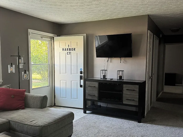 1 Harbor Ct — Photo 19