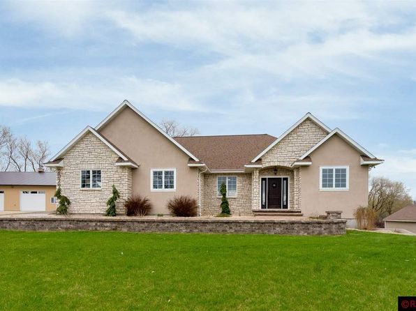Blue Earth County Real Estate Blue Earth County Mn Homes For Sale Zillow