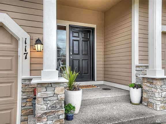 2nd image of 117 61st Pl SE