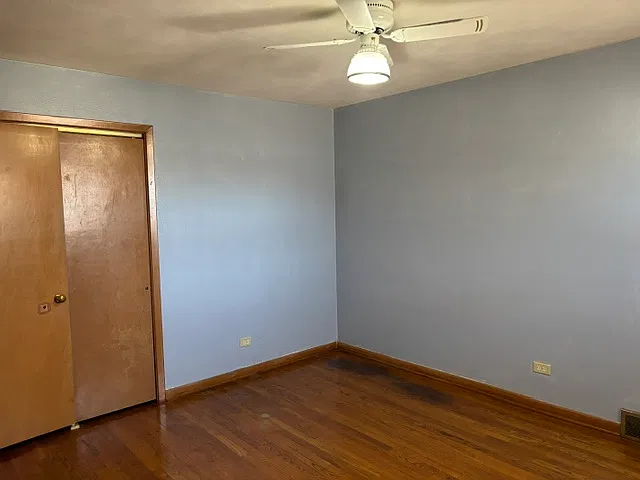 2 bed, 1.5 bath, 1200 sqft, $1,300 — Photo 4