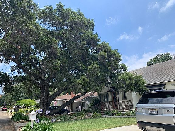 3rd image of 1216 Manzanita Dr
