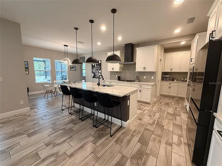 18071 Aero Ave — Photo 5
