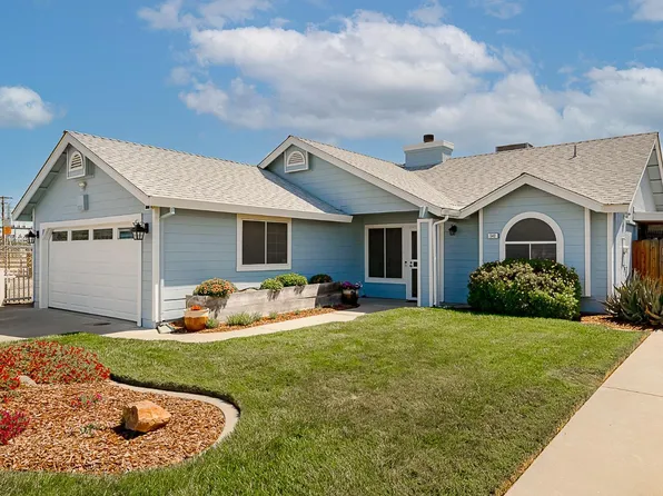 542 N Reinway Ave, Waterford, CA 95386