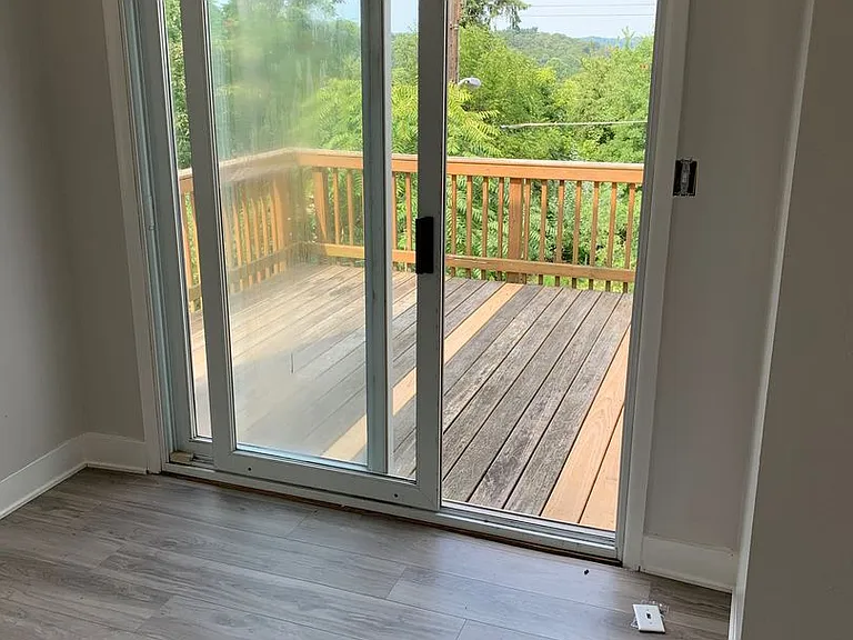 702 Fairview Ave — Photo 16