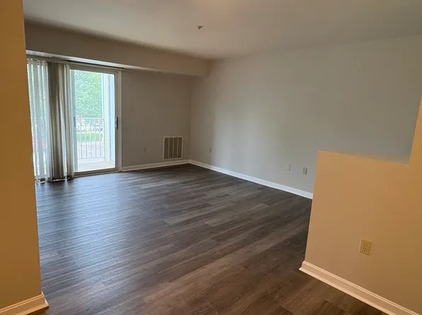 3850 Shadywood Dr Unit 2D, Jefferson, MD 21755