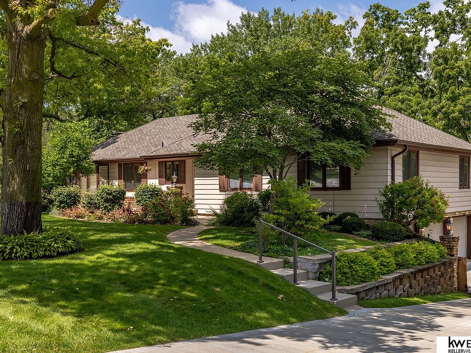 1st image of 11310 Bel Air Dr