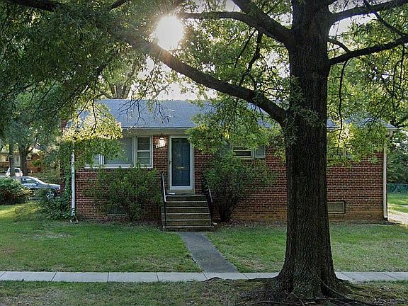 5th image of 4238 University Dr