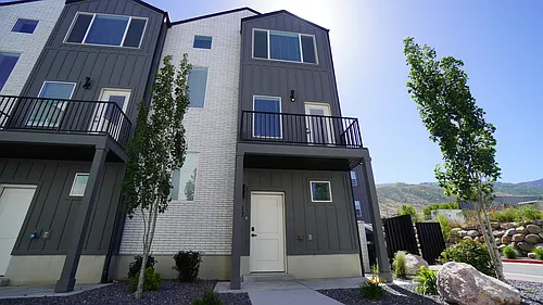 2925 S Highway 89 Photo 1