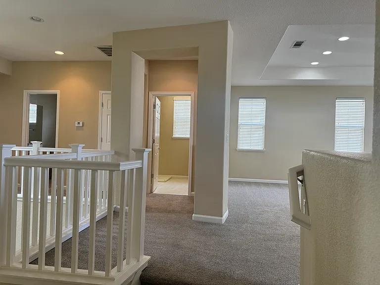 1131 Park Ln — Photo 9