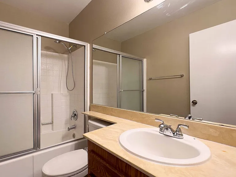 3101 Juniper St — Photo 8