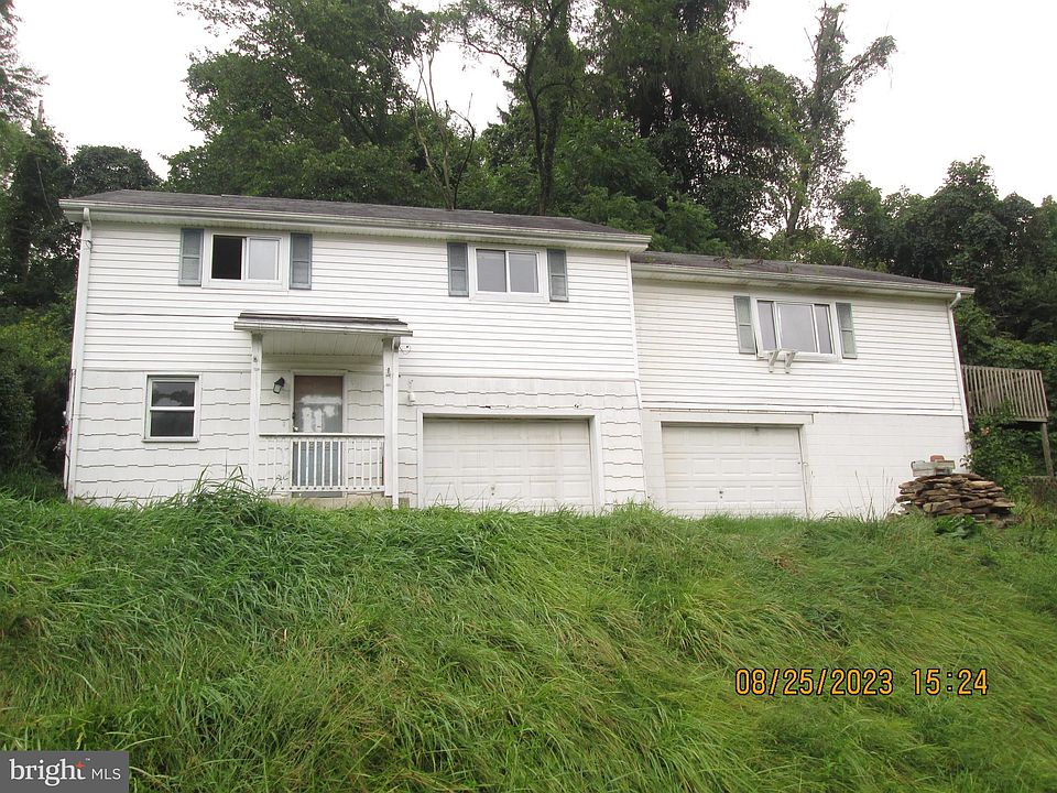 1st image of 202 Elk Ave