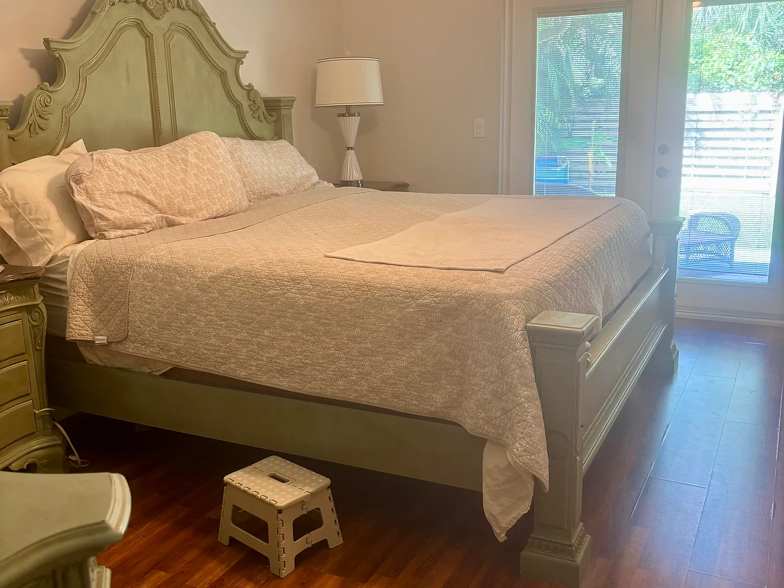 3 bed, 2000 sqft, $1,200 — Photo 2