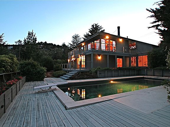 Back of House evening