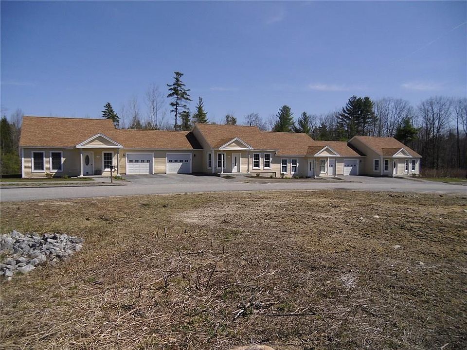 2nd image of 4 Gardenside Drive #4