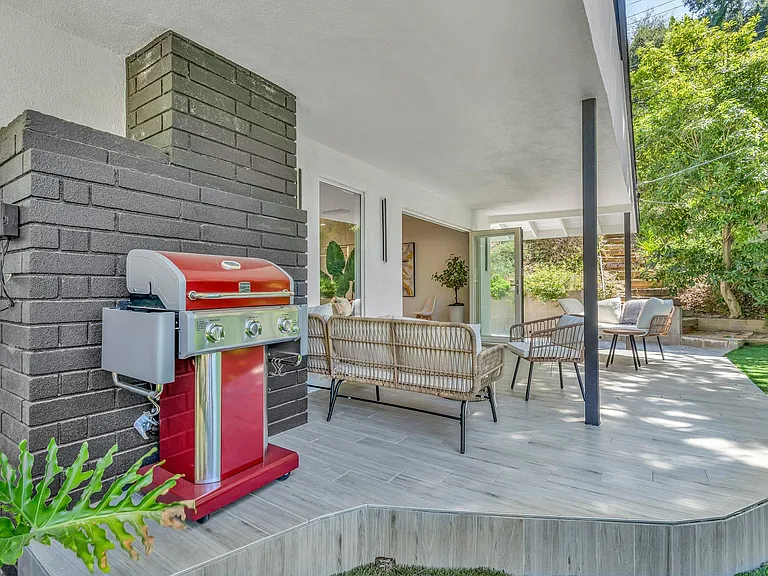 15440 Hamner Dr — Photo 28