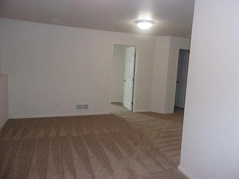 3324 8th St NE — Photo 32