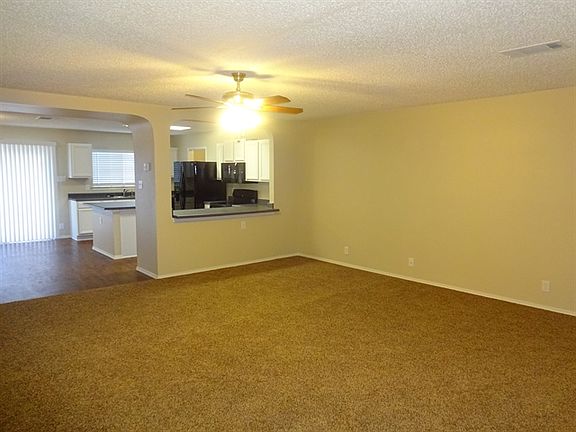 3rd image of 824 Justeford Dr