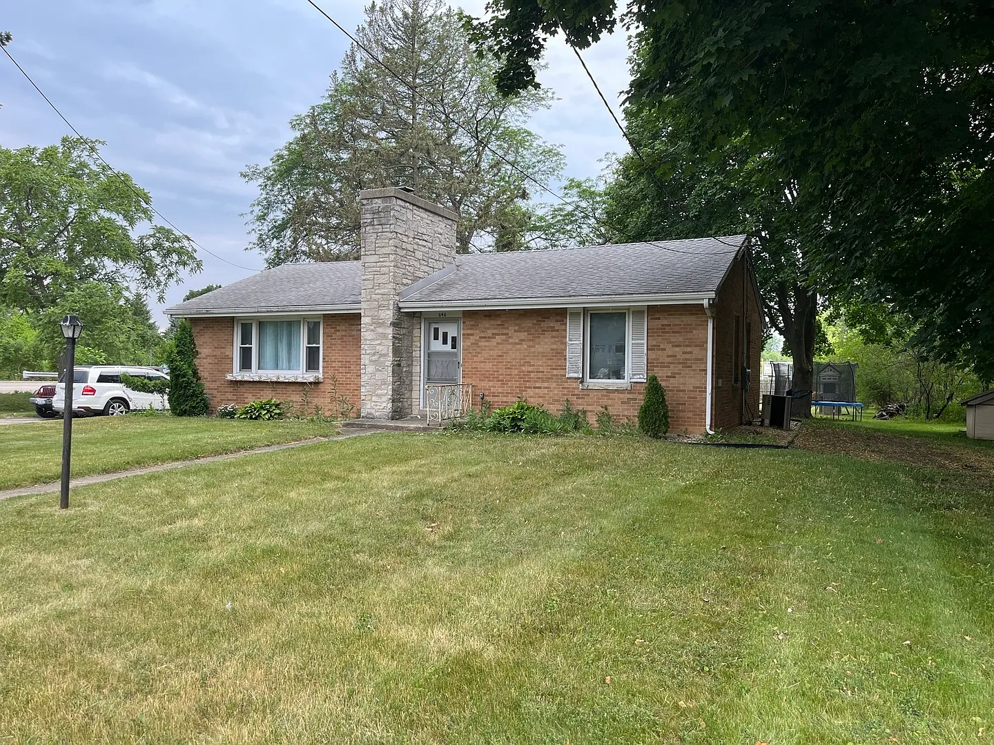 646 N Oplaine Rd photo 1