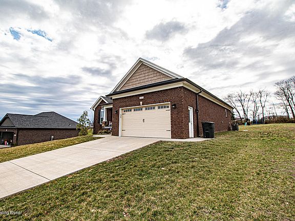 3rd image of 426 The Landings