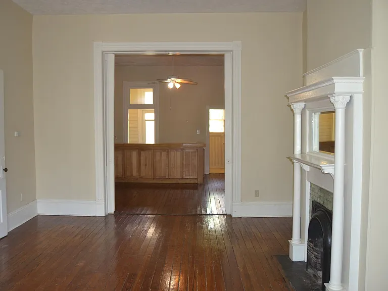 411 E Huntingdon St — Photo 10