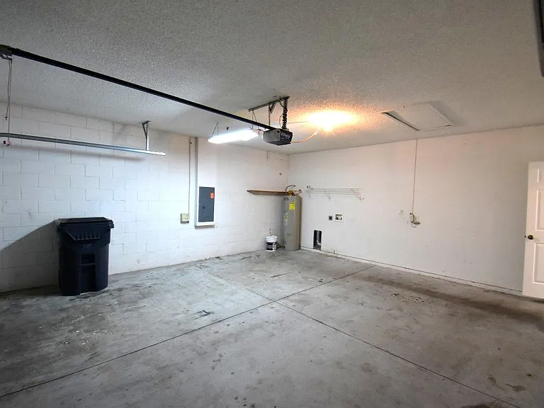 553 Hummingbird Ct — Photo 19