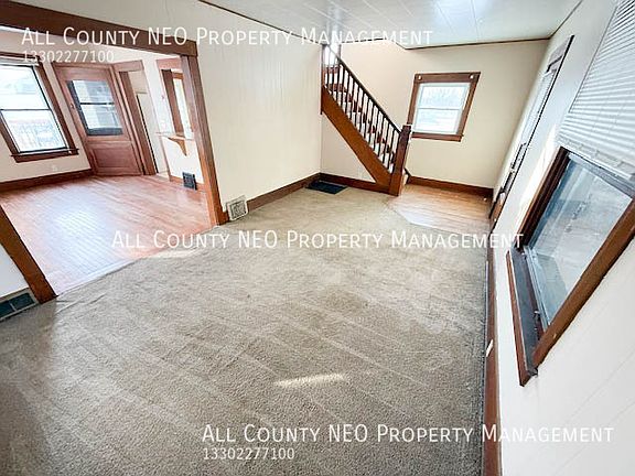 4th image of 1883 2nd St