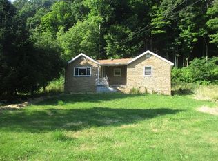 1 Bartleyville Rd, Burgettstown, PA 15021