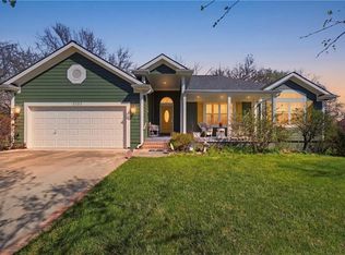 3103 Steel Wheel Dr, Harrisonville, MO 64701
