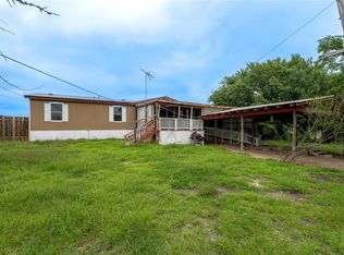 100 Cattle Bnd, Niederwald, TX 78640