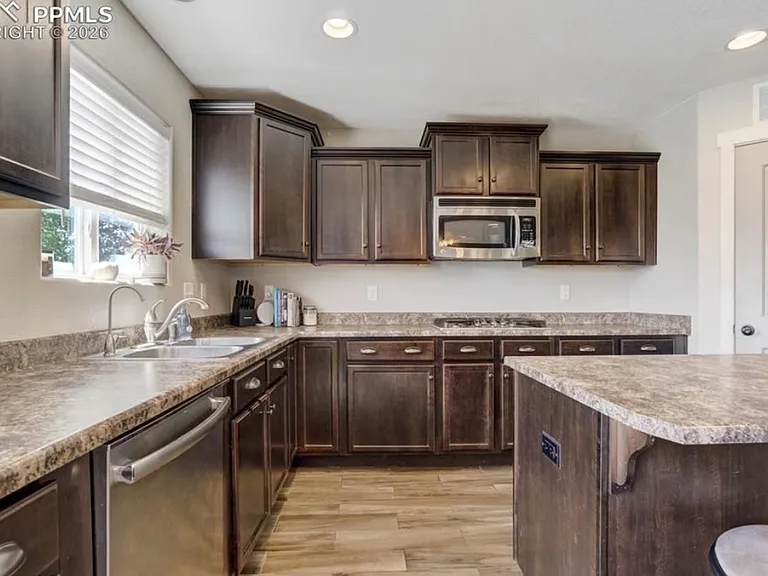 3812 Chia Dr — Photo 23