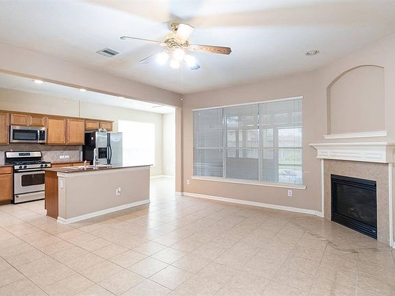 4th image of 8423 Doral Chase Ln