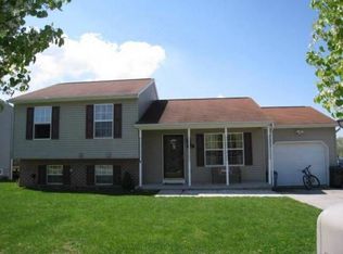 69 Abbotts Dr, Abbottstown, PA 17301