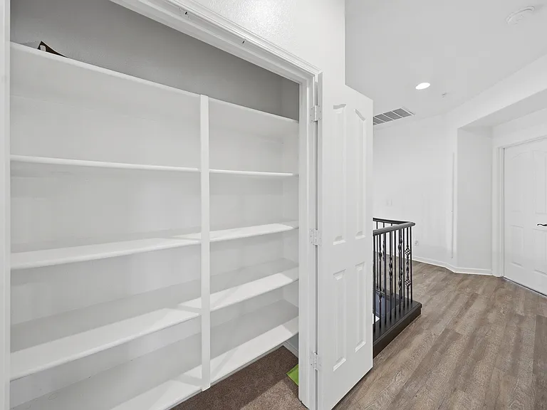 12175 W Chase Ln — Photo 33