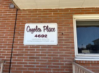 4692 Crysler Ave #302, Niagara Falls, ON L2E3V8