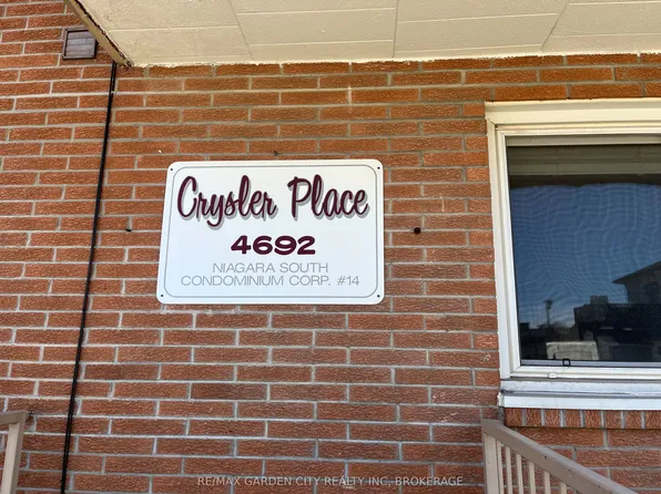 4692 Crysler Ave #302, Niagara Falls, ON L2E 3V8