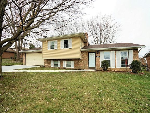 2nd image of 5877 Coachmont Dr