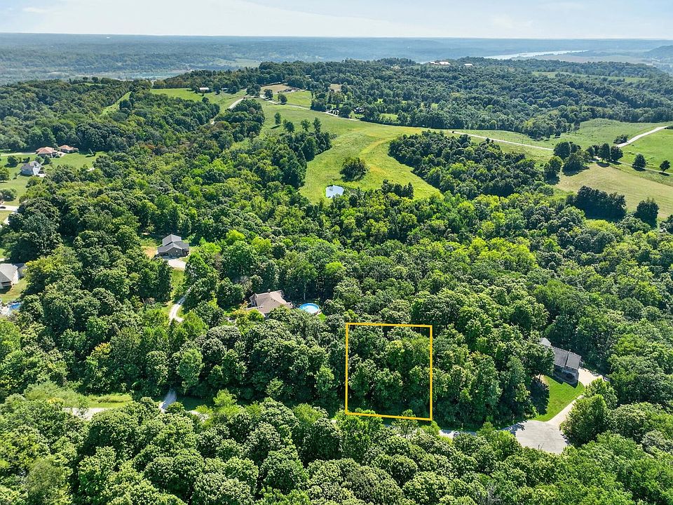 1st image of 47 Falling Rock Dr