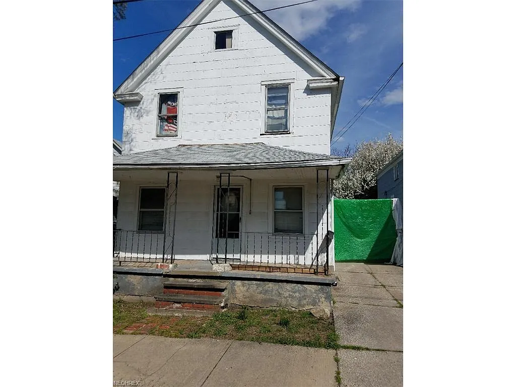 3139 W 40th St photo 1