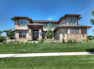8708 N Sycamore Ave, Kansas City, MO 64157