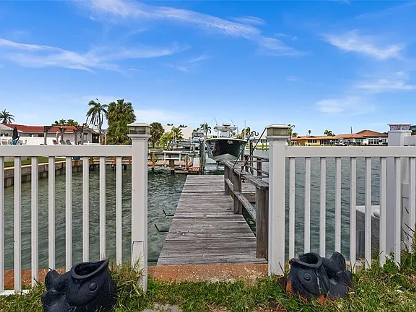 Stunning Waterfront Home - Treasure Island! 3bed| 2bath — Photo 4