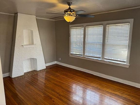 2nd image of 1601 S Jamestown Ave #1601