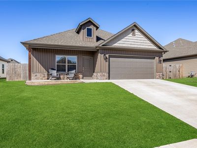 1030 Sunshine Ct, Centerton, AR, 72719